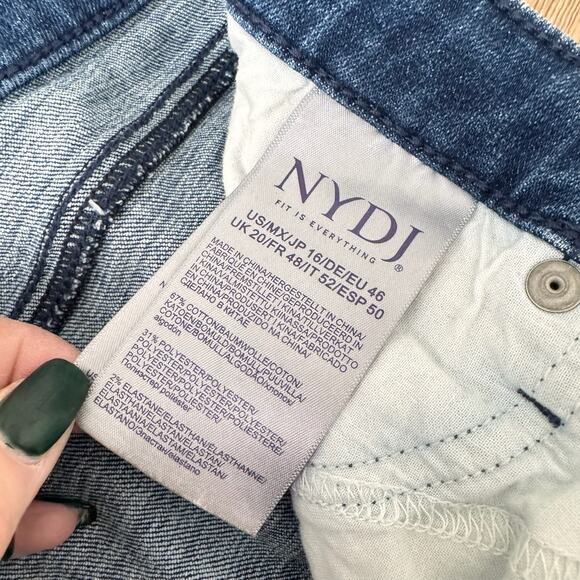 NYDJ Cropped Curvy Denim Blue Jeans Women’s Size 16 - Picture 7 of 8